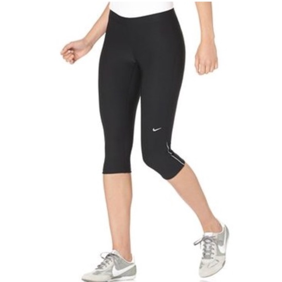nike dri fit capri tights
